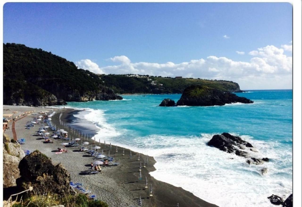 Last Minute Villetta In Calabria Сан-Никола-Арчелла Экстерьер фото